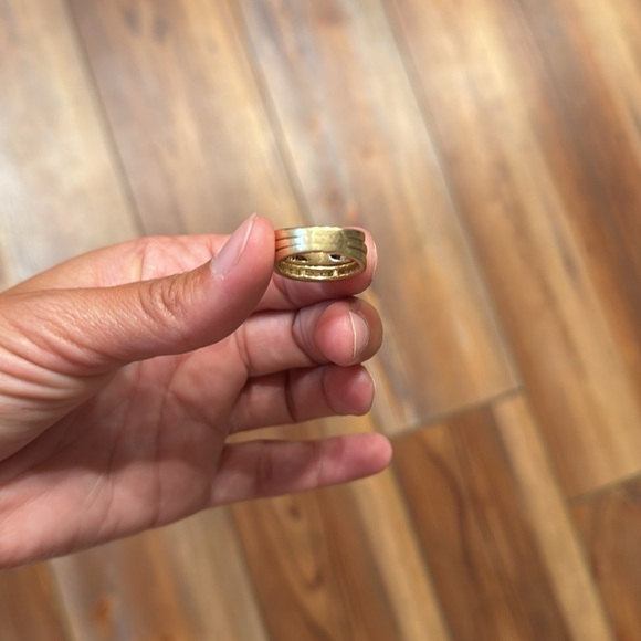 Kay Jewelers Gold Ring with Diamonds - Picture 7 of 11